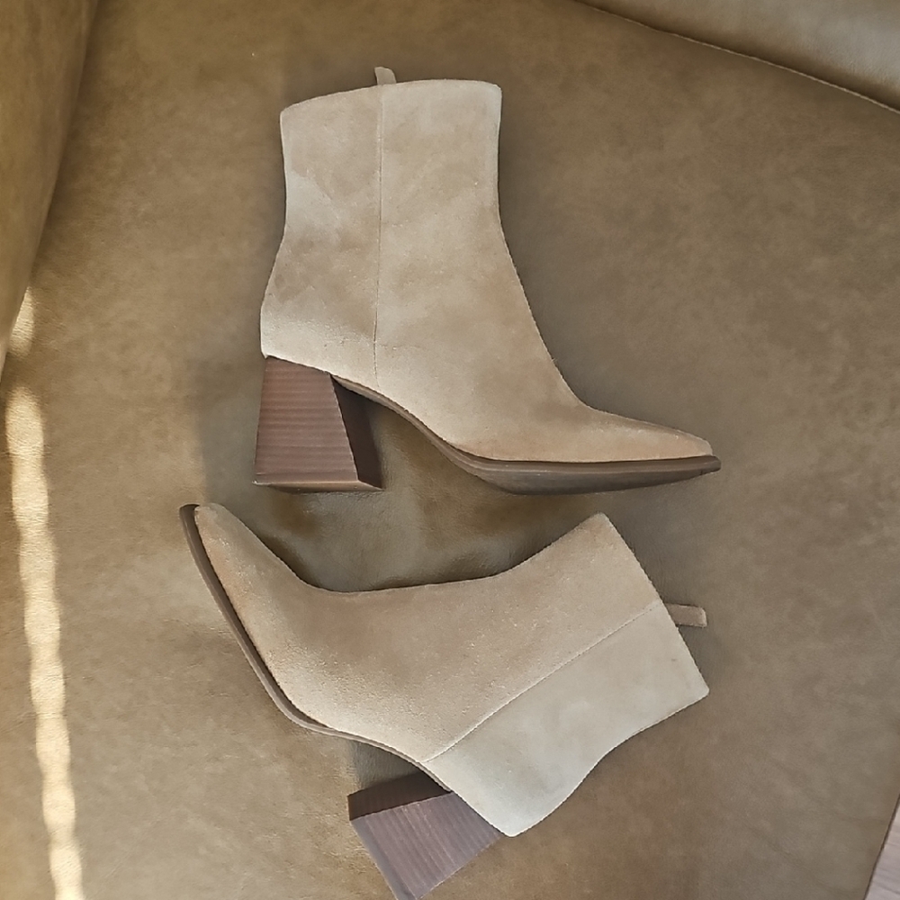 Gianni Bini Tan Suede Heeled Boots Size 6.5 - Picture 15 of 15